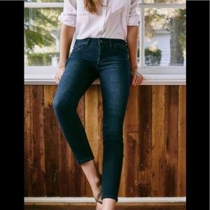 Pilcro and the Letterpress midrise straight leg jeans size 28